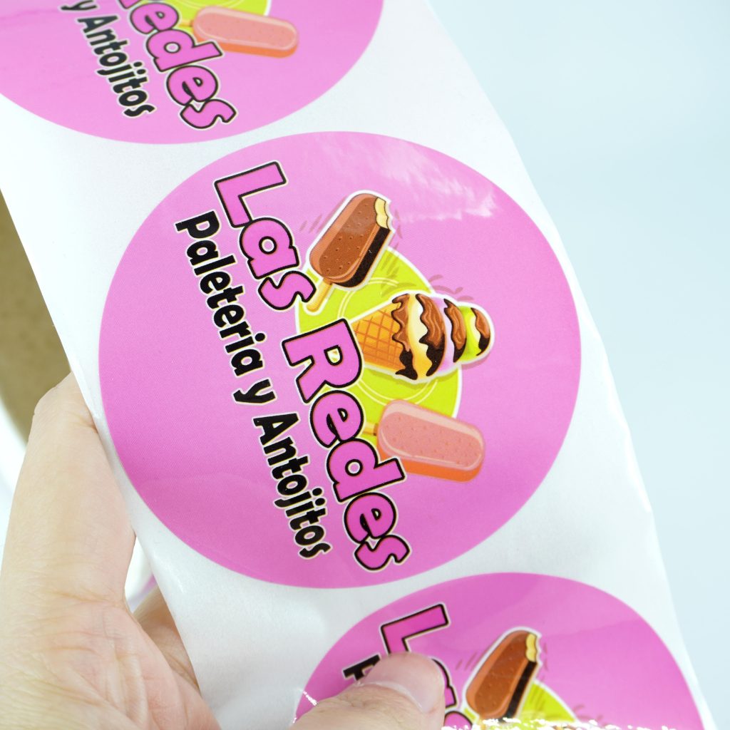 chất liệu decal nhựa