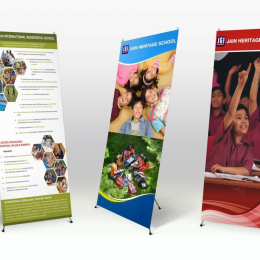 In và bán standee X đẹp, bền, giá gốc giúp doanh nghiệp thu hút khách