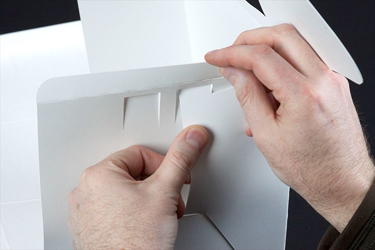 in hộp giấy gia công nghệ thuật - In Nhãn Mác