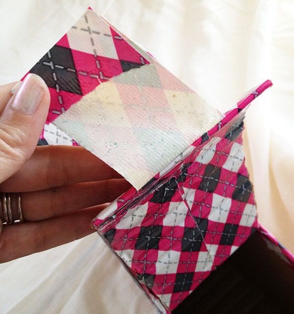 hop-car_jpg1_jpg10-img Nắp băng keo giữ cho hộp đóng mở