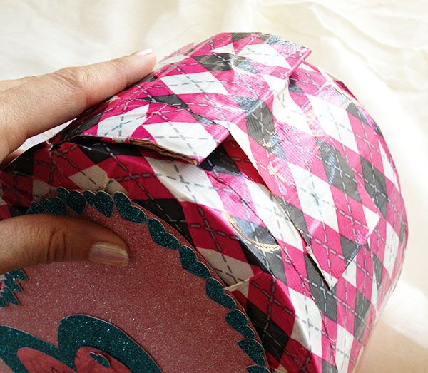 hop-car_jpg1_jpg12-img Đóng cửa bằng băng keo