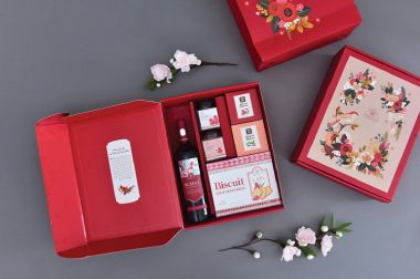 Hộp giấy đựng quà tết in sẵn vừa đẹp vừa sang sẽ hỗ trợ thúc đẩy doanh thu tăng vọt