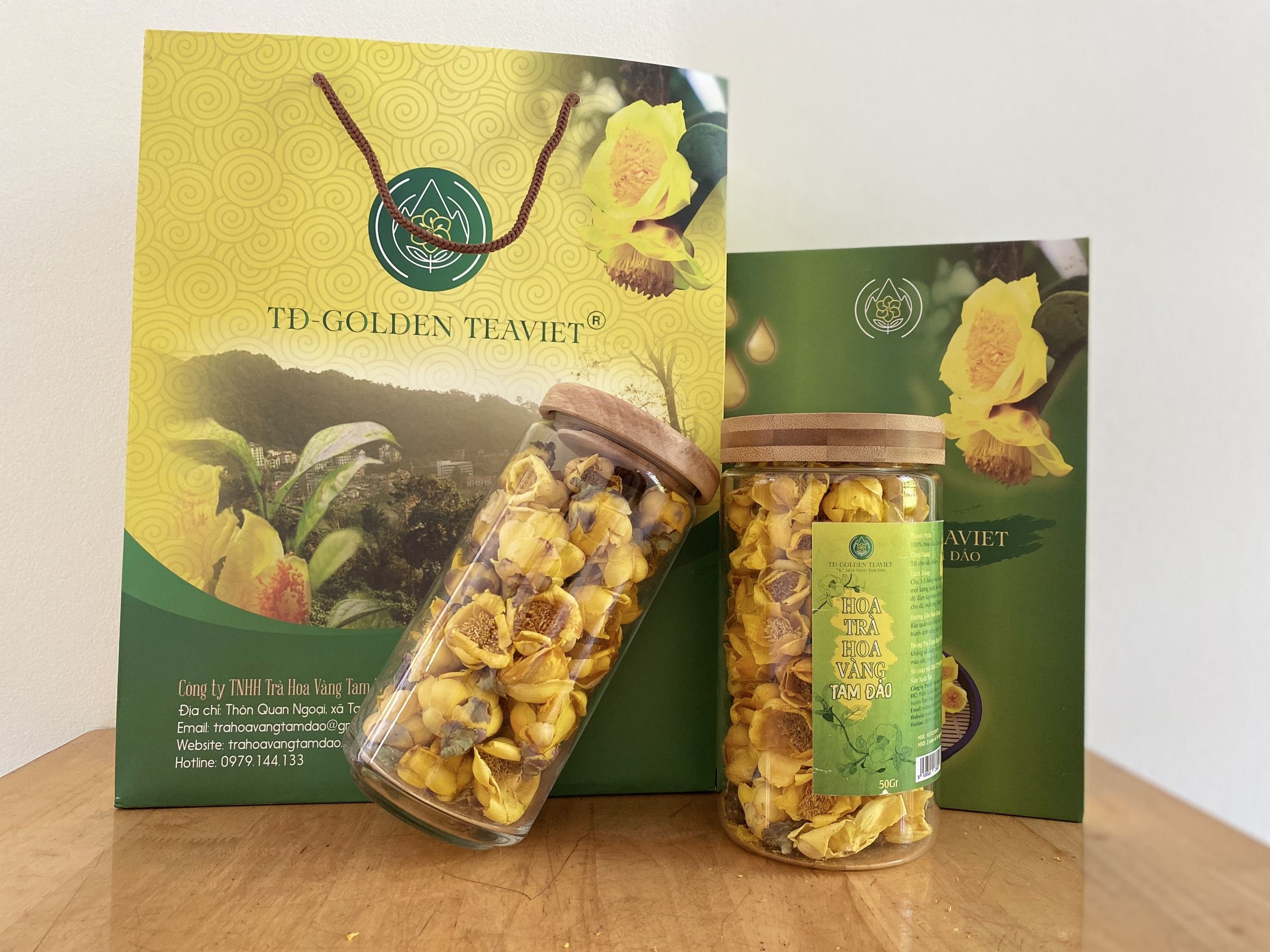 hộp giấy đựng trà hoa vàng tam đảo