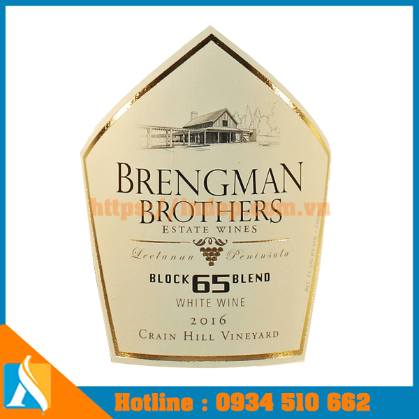 In tem nhãn dán chai rượu tại Yên Bái