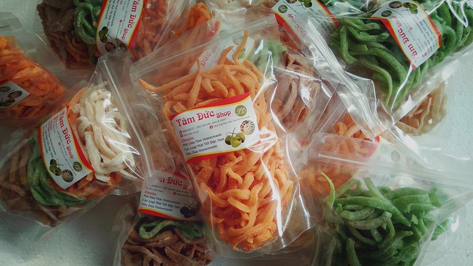 Mẫu tem decal dán túi mứt dừa non đẹp