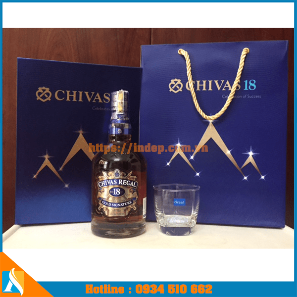 mẫu túi giấy đựng chai rượu bắt mắt