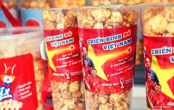 Tem dán hộp bỏng ngô phục vụ mùa bóng đá
