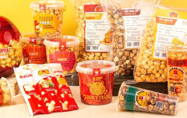 Tem dán trên túi và hộp đựng bỏng ngô màu đỏ cam đẹp nhức mắt